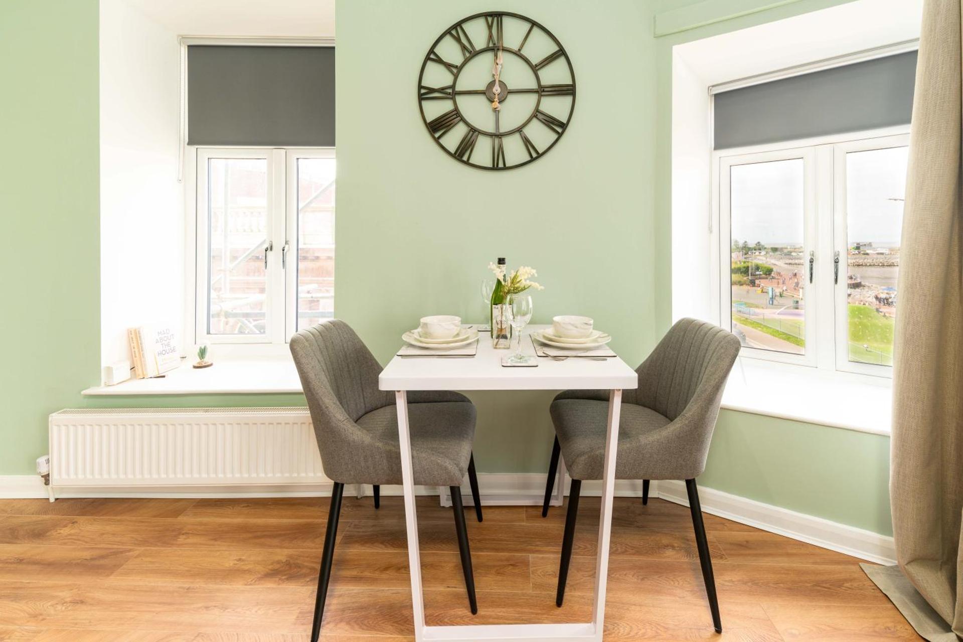 Clock Tower Retreat - Sea View Apartments in Morecambe