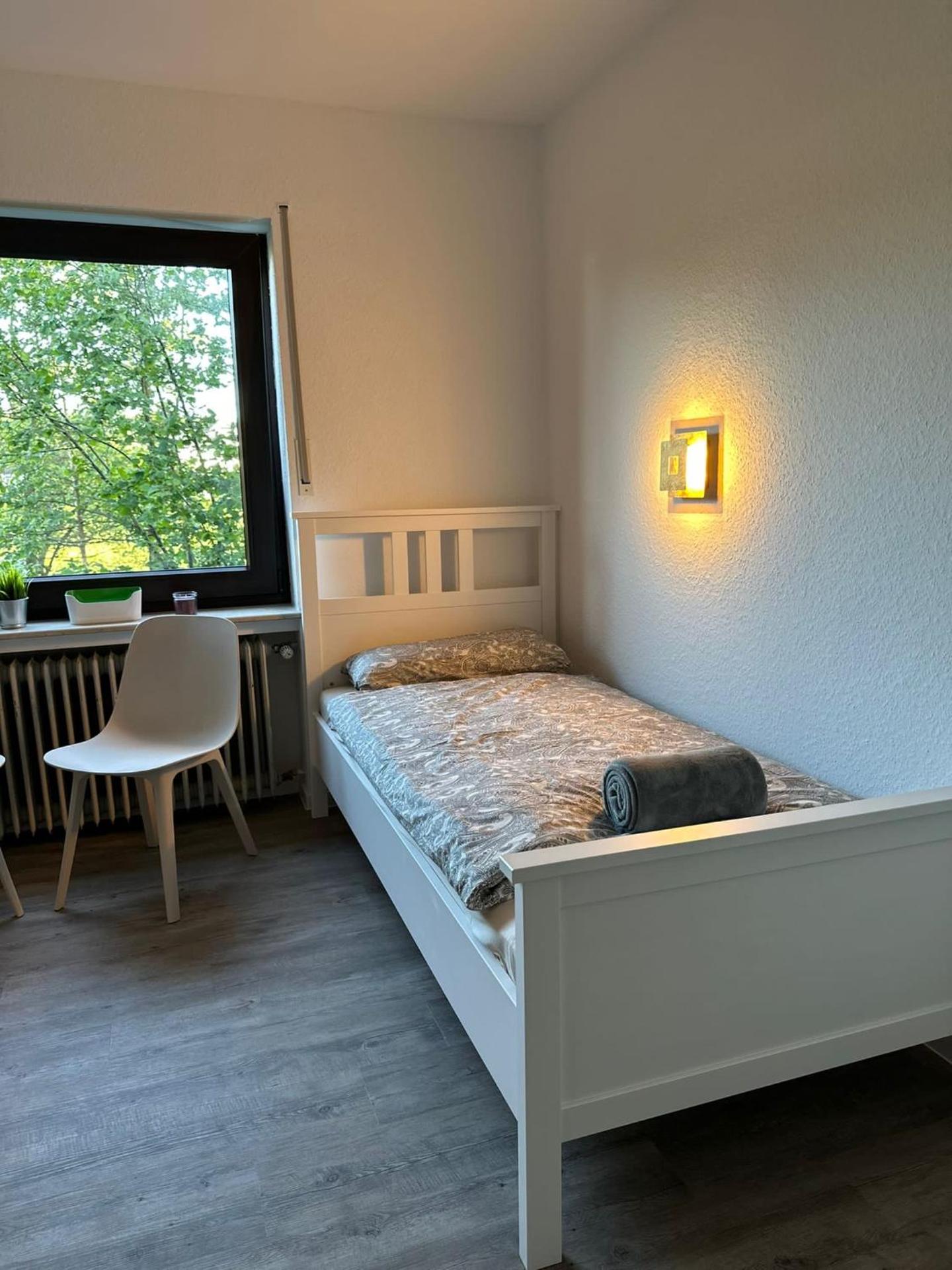 Ferienwohnung & Zimmer