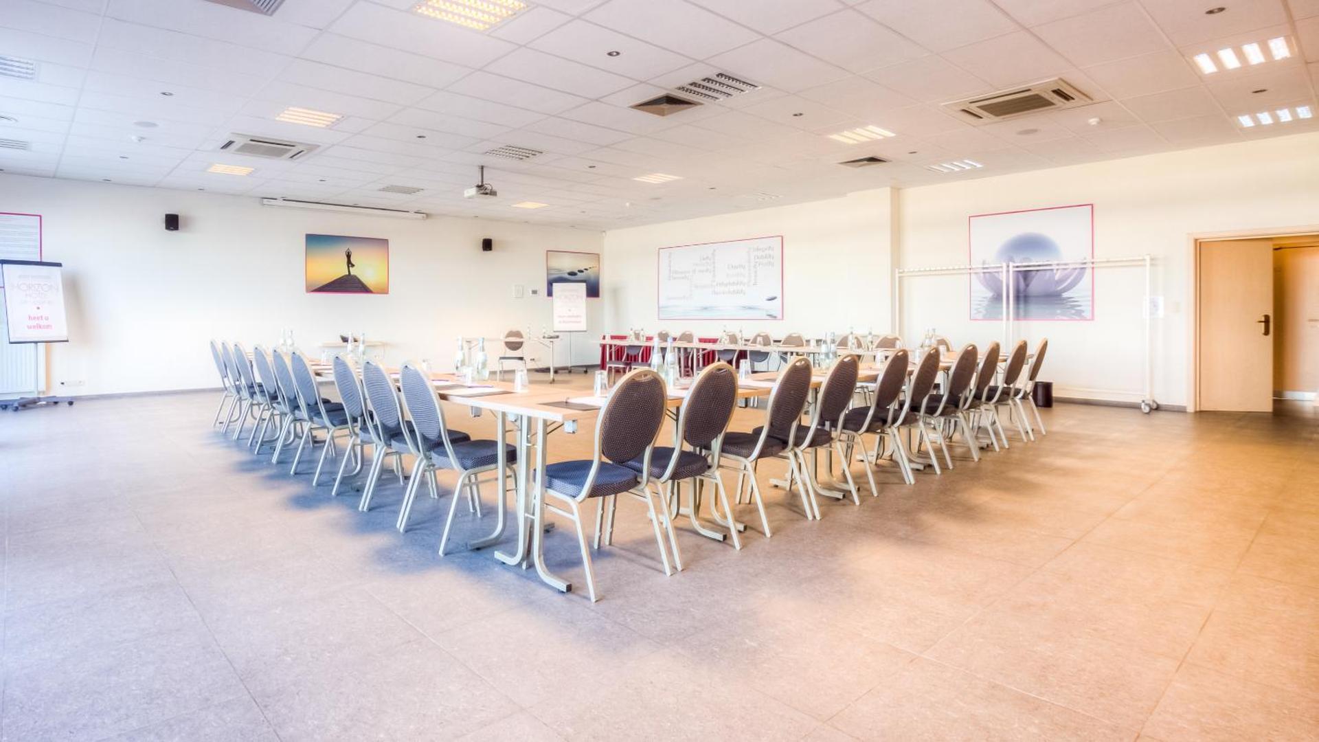 Meeting/conference room