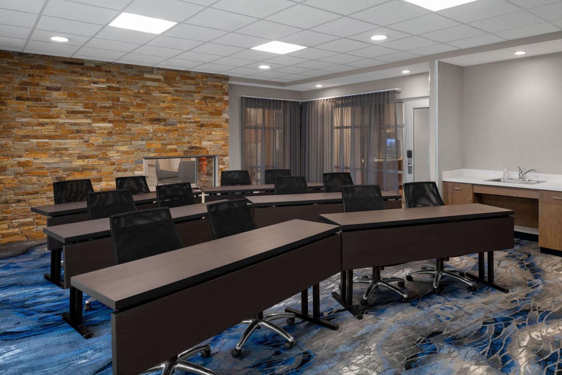 Meeting/conference room
