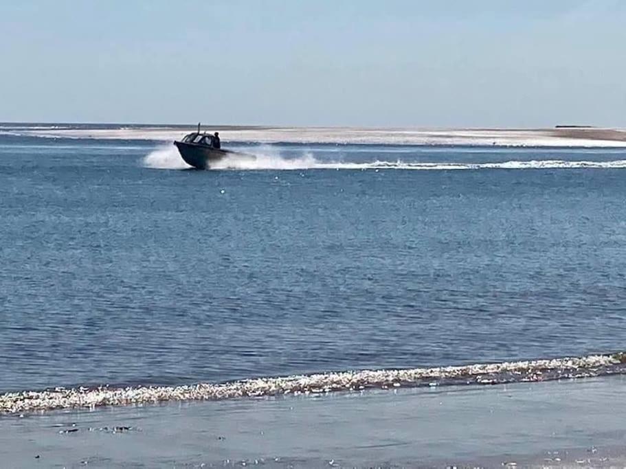 Seafront Apartment with Stunning Views