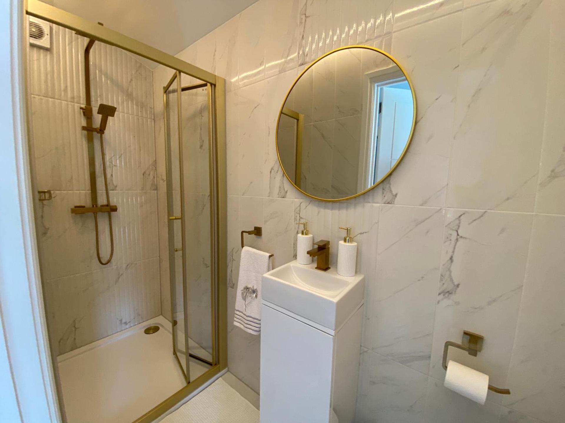 Deluxe Pad with Sauna