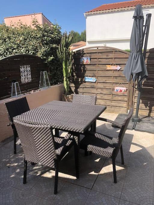 Pavillon 3 chambres avec véranda et climatisation.