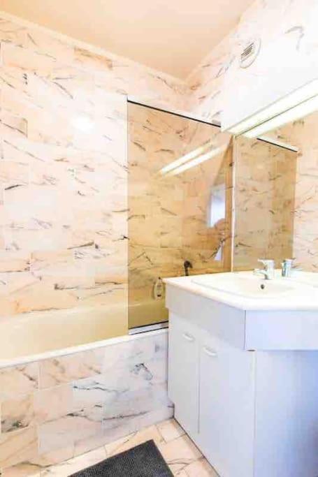 Très bel appartement de Standing a 300 mètres de la mer, et à proximité du casino de Deauville