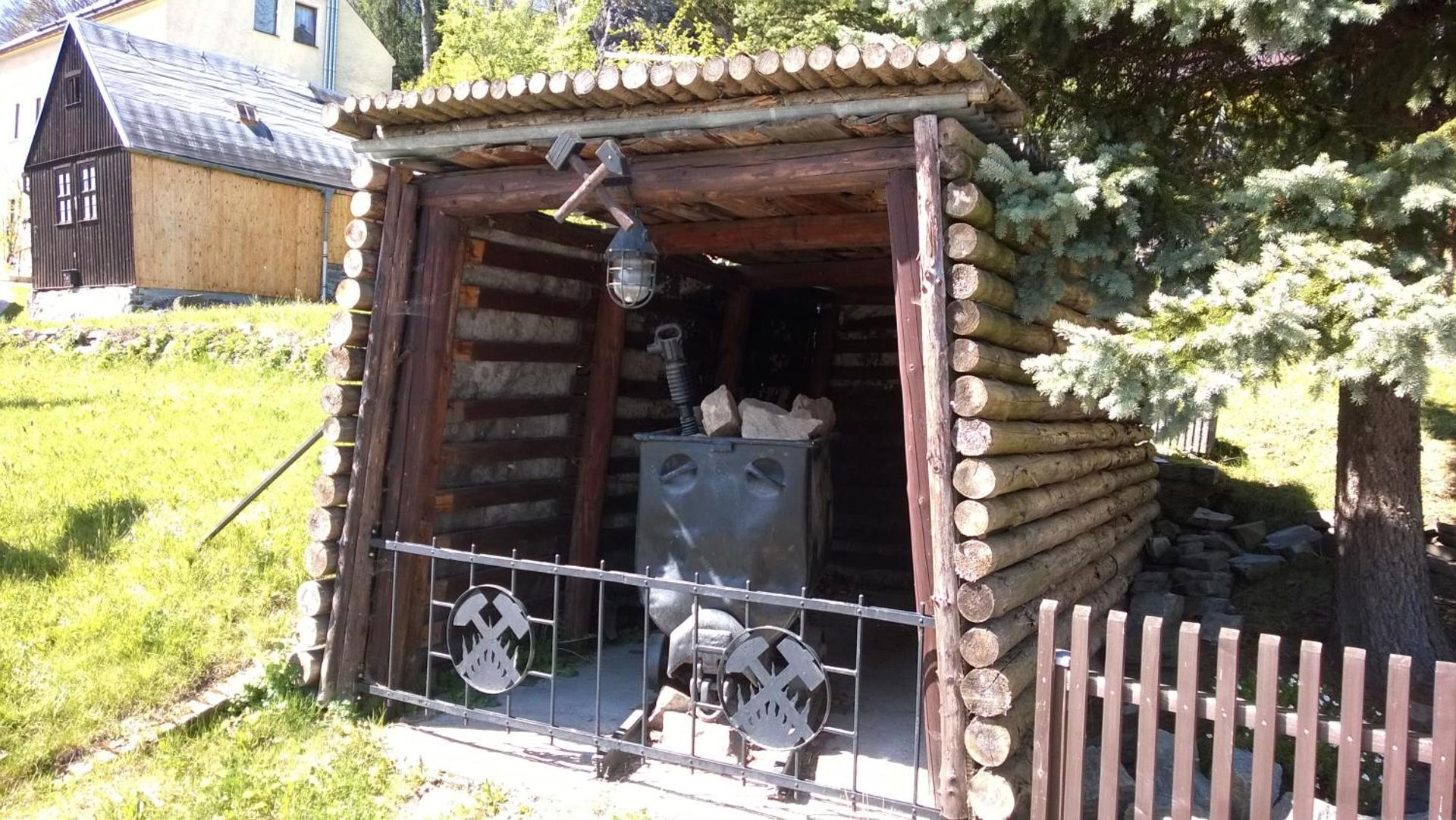 Wirtschaft & Pension Zum Huthaus