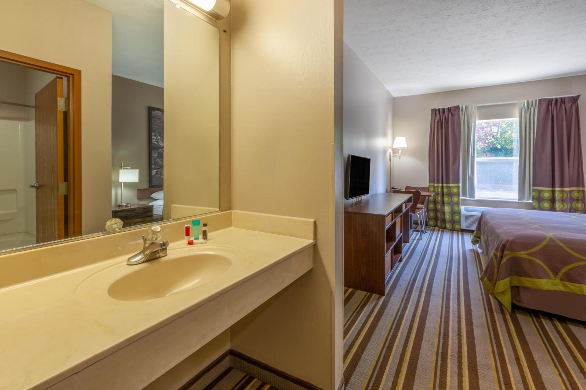 Photo of the whole room