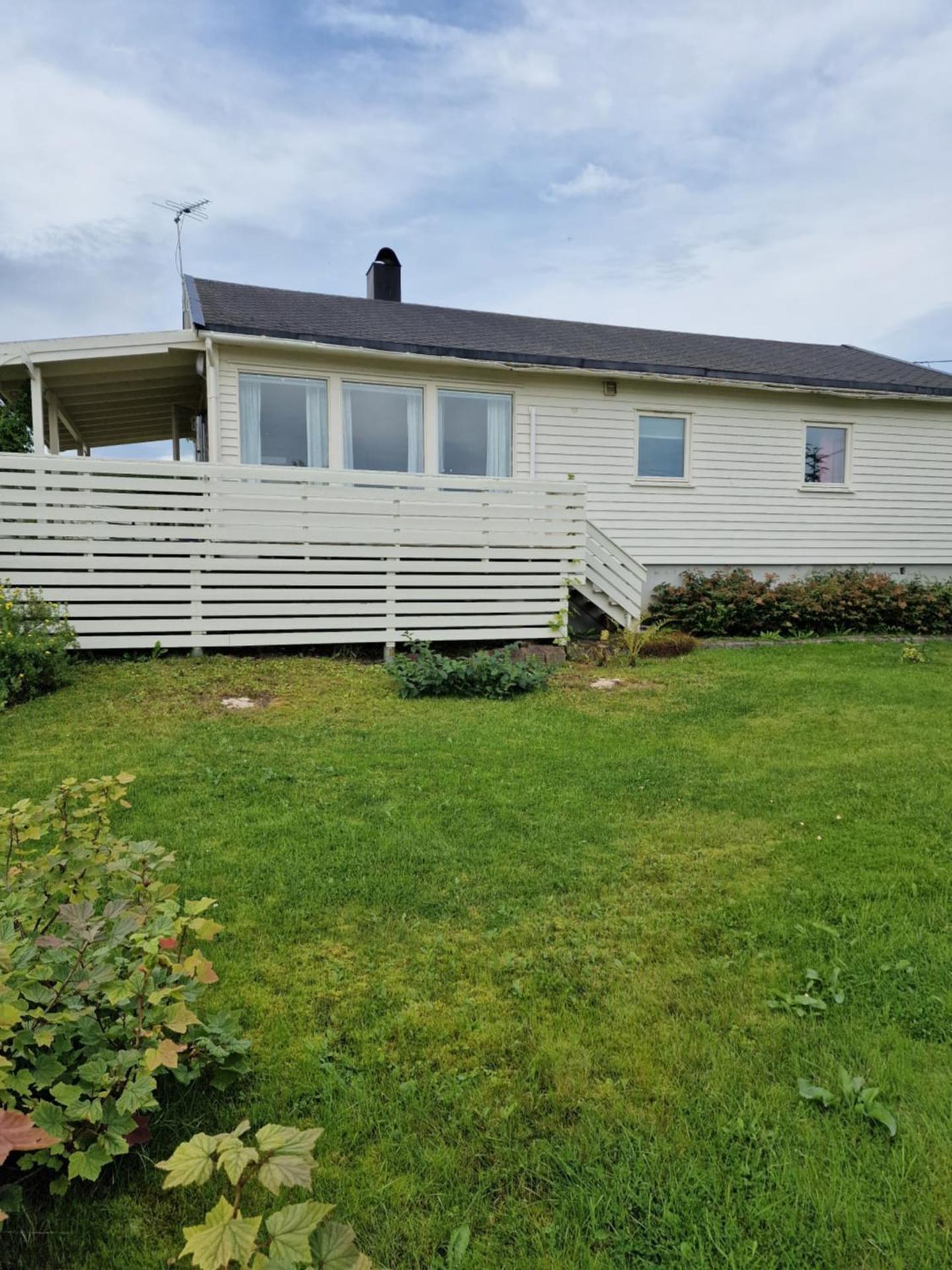 Warm and cozy cottage, Great location