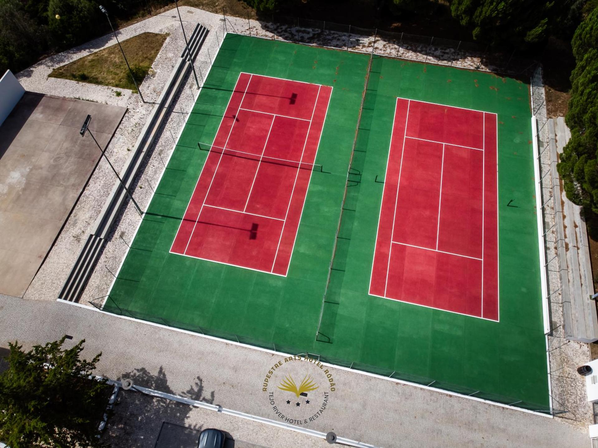 Tennis court