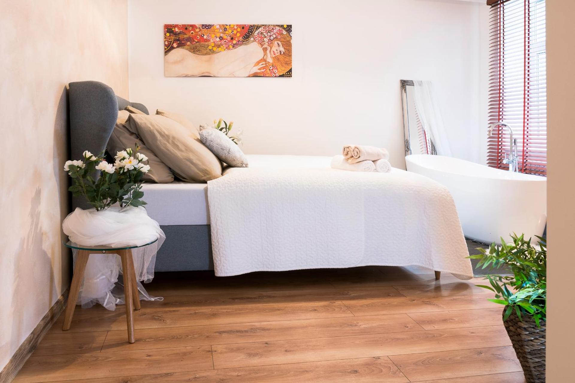 STING Boutique Apartments