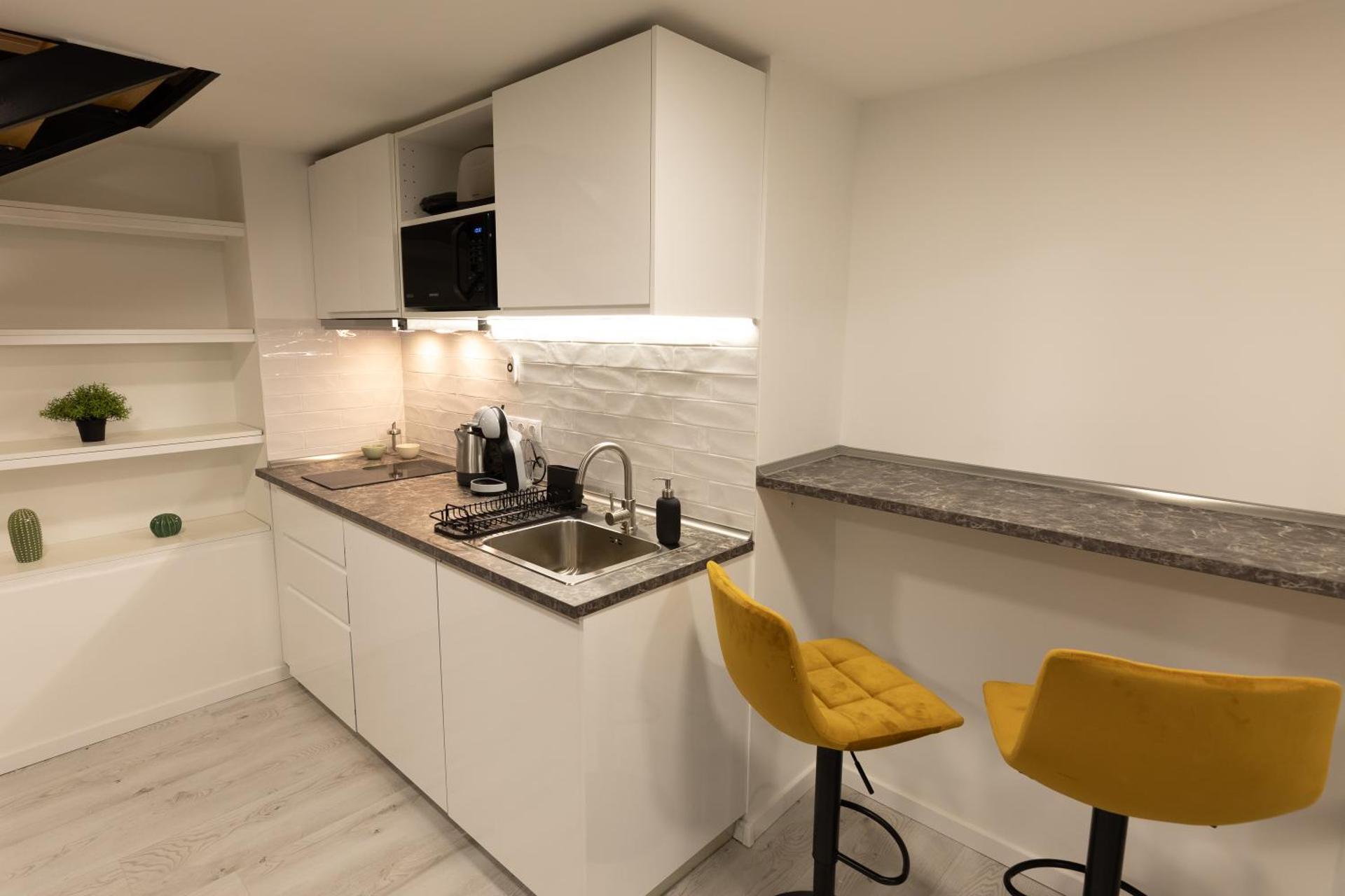 Glam Castle Apartments