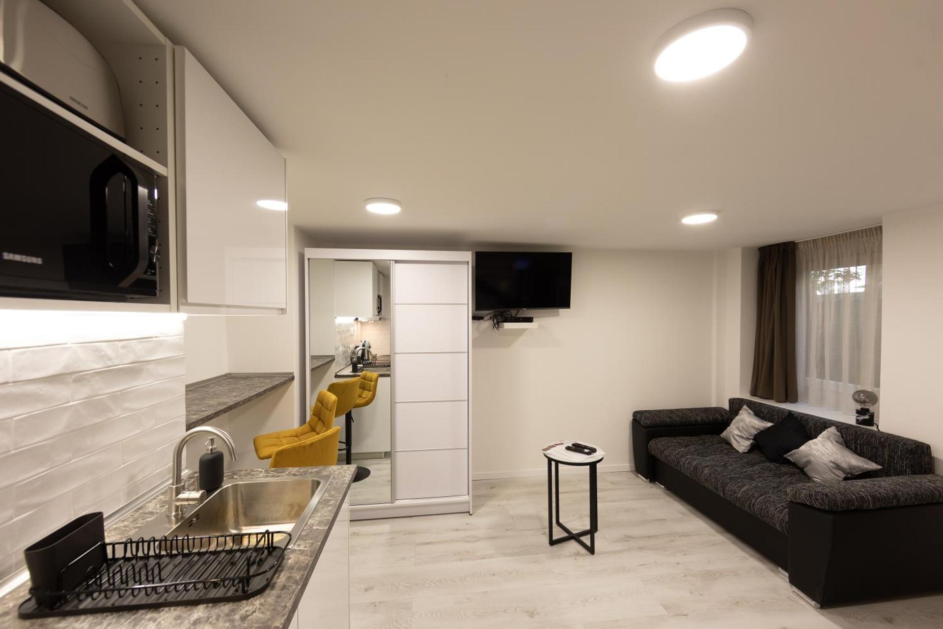 Glam Castle Apartments