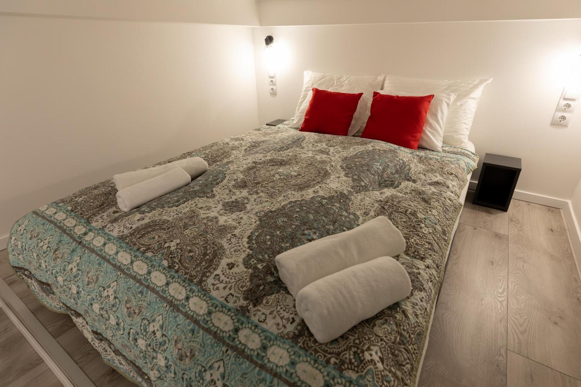 Glam Castle Apartments