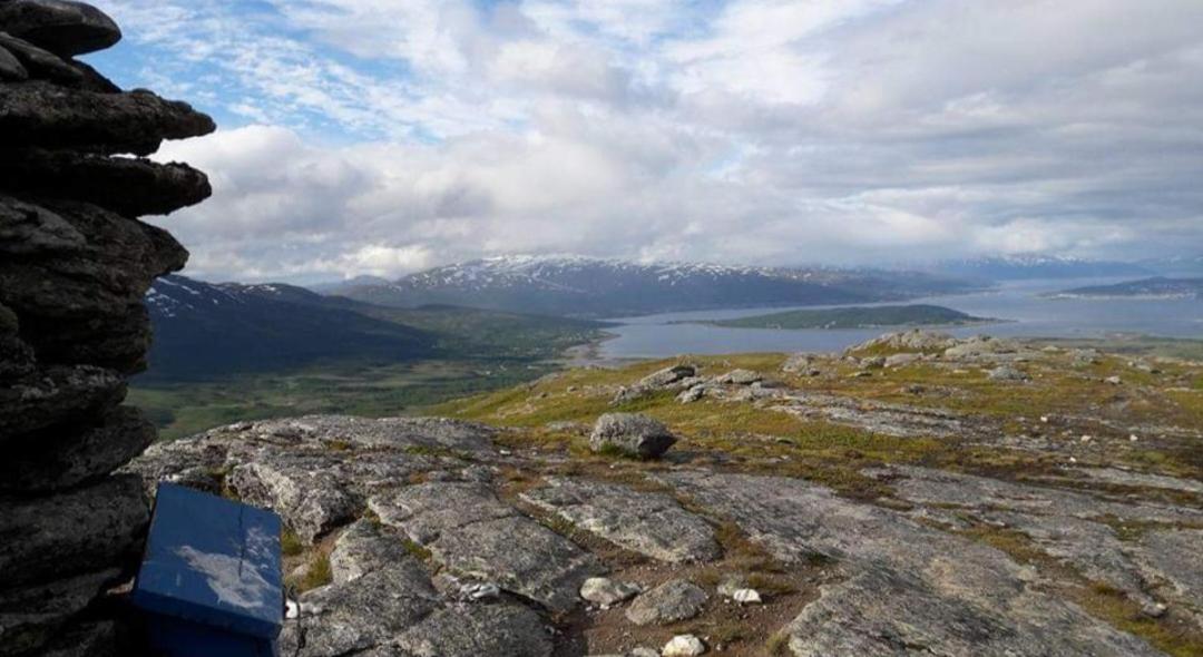 Warm and cozy cottage, Great location