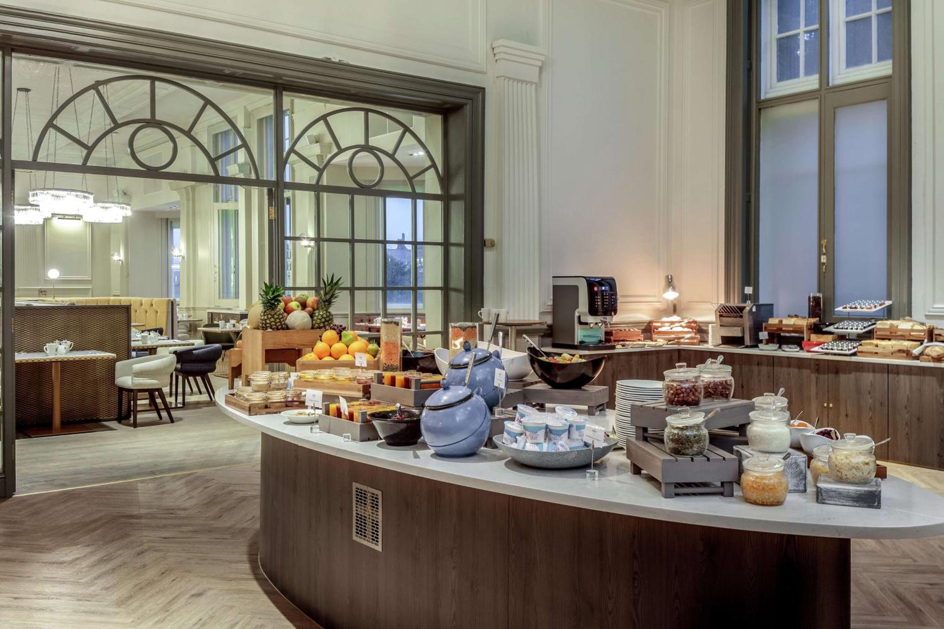 Restaurant/places to eat