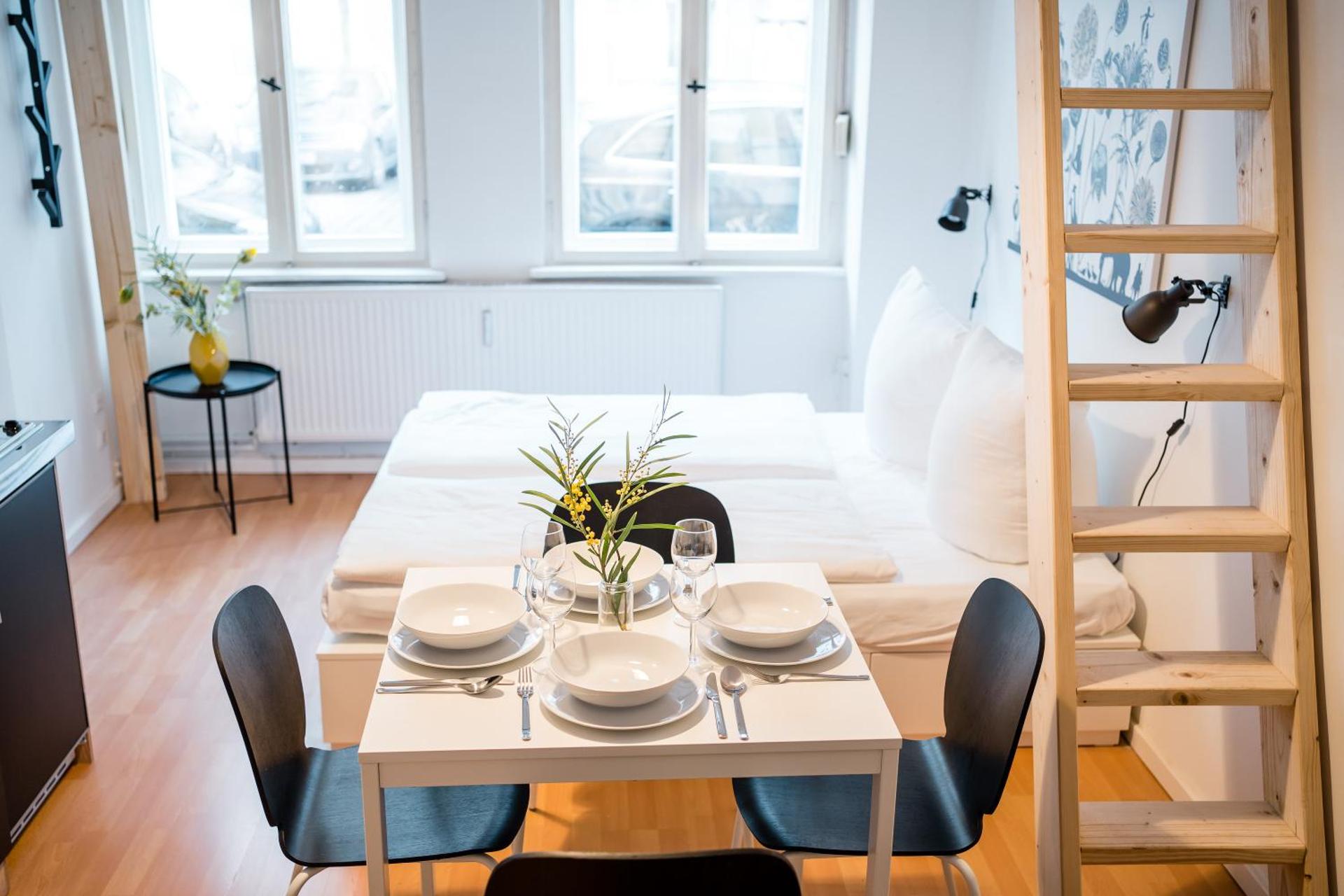 Cosy Box for 4 at Boxhagener Platz