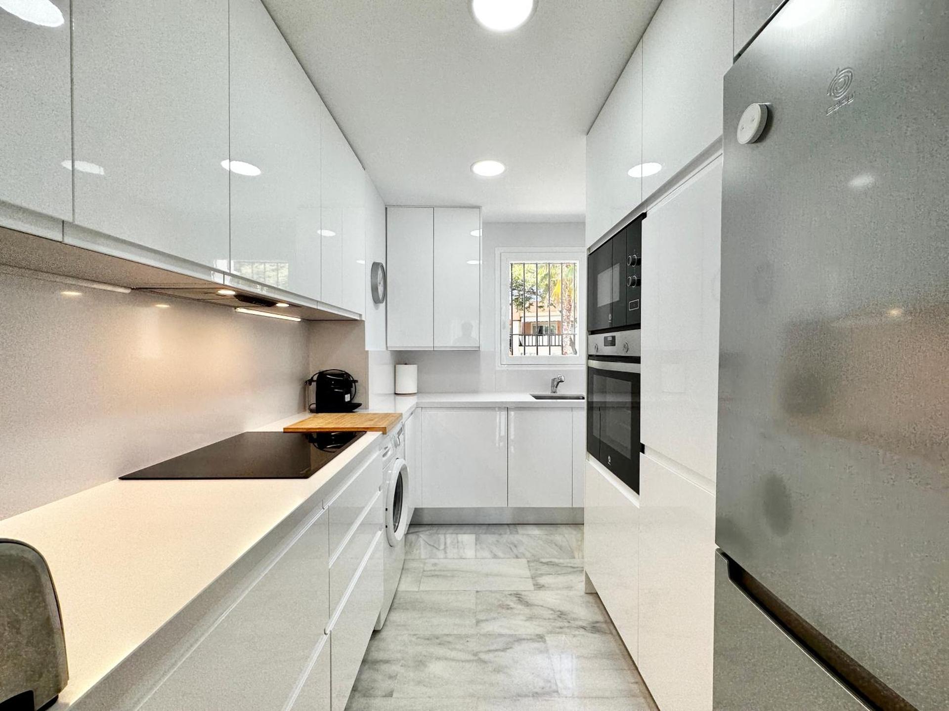 Lunamar front line beach - EaW Homes