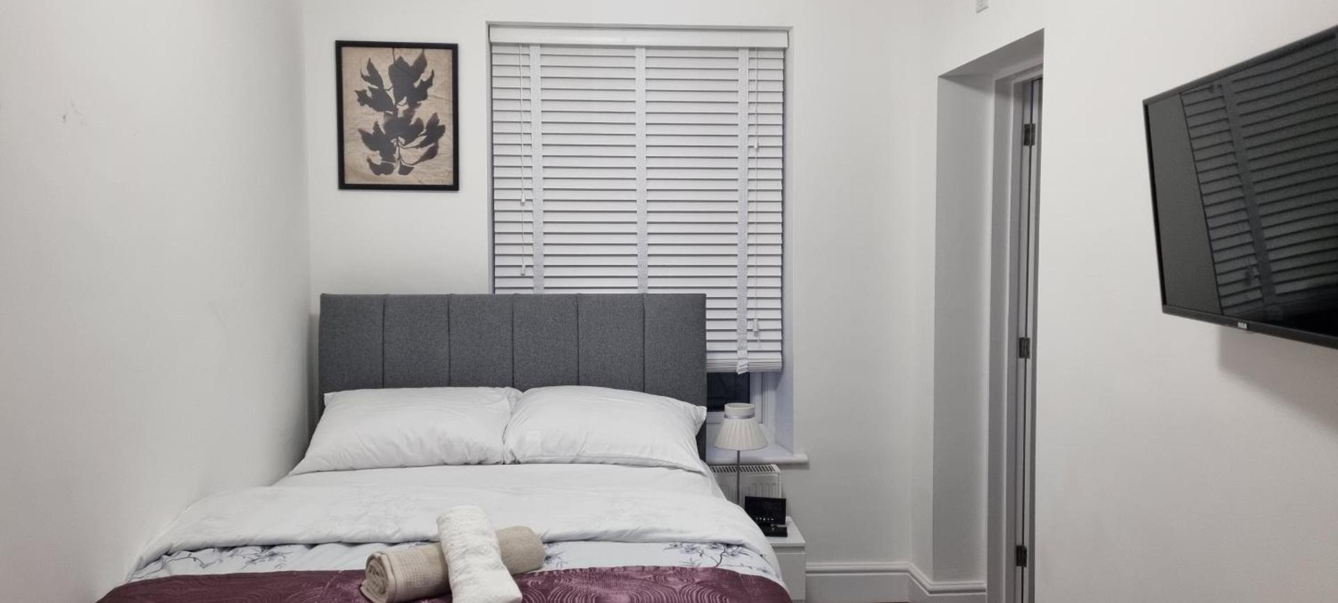 Deluxe Double Room with Shower