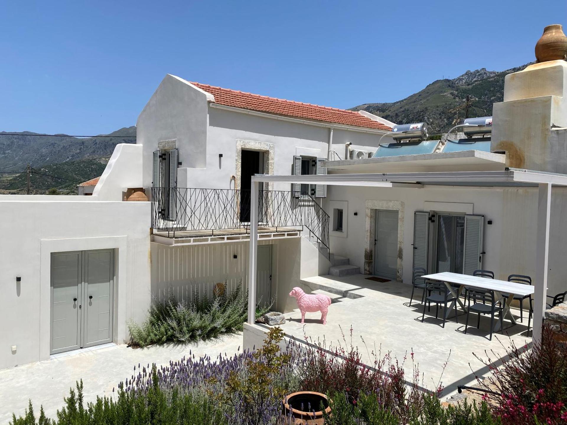 Inner courtyard view