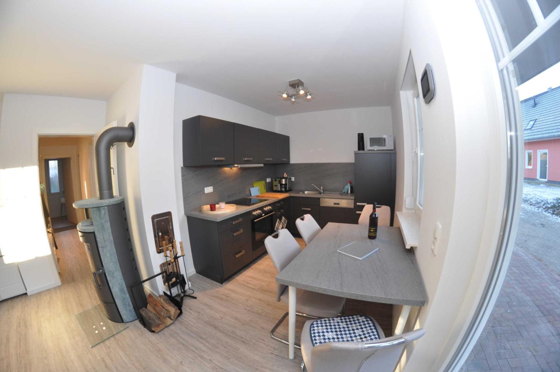 "Ferienwohnungen Appartements - Ferienhaus Müritzglück"