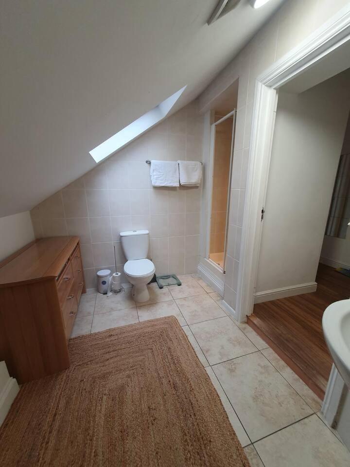 Loft Apartment near Harry Potter Coaches