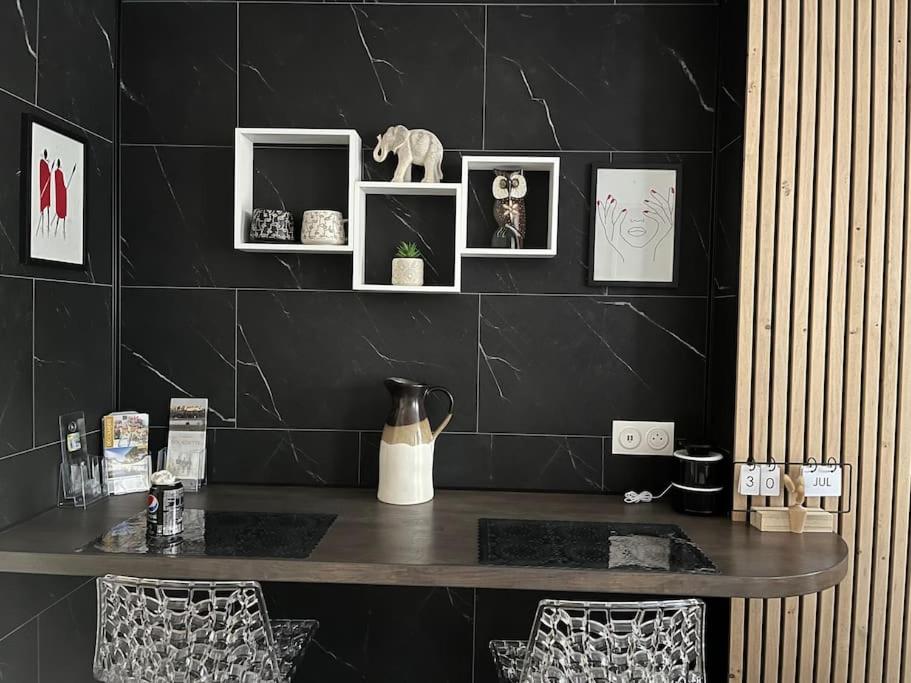 jouxtant le canal du midi