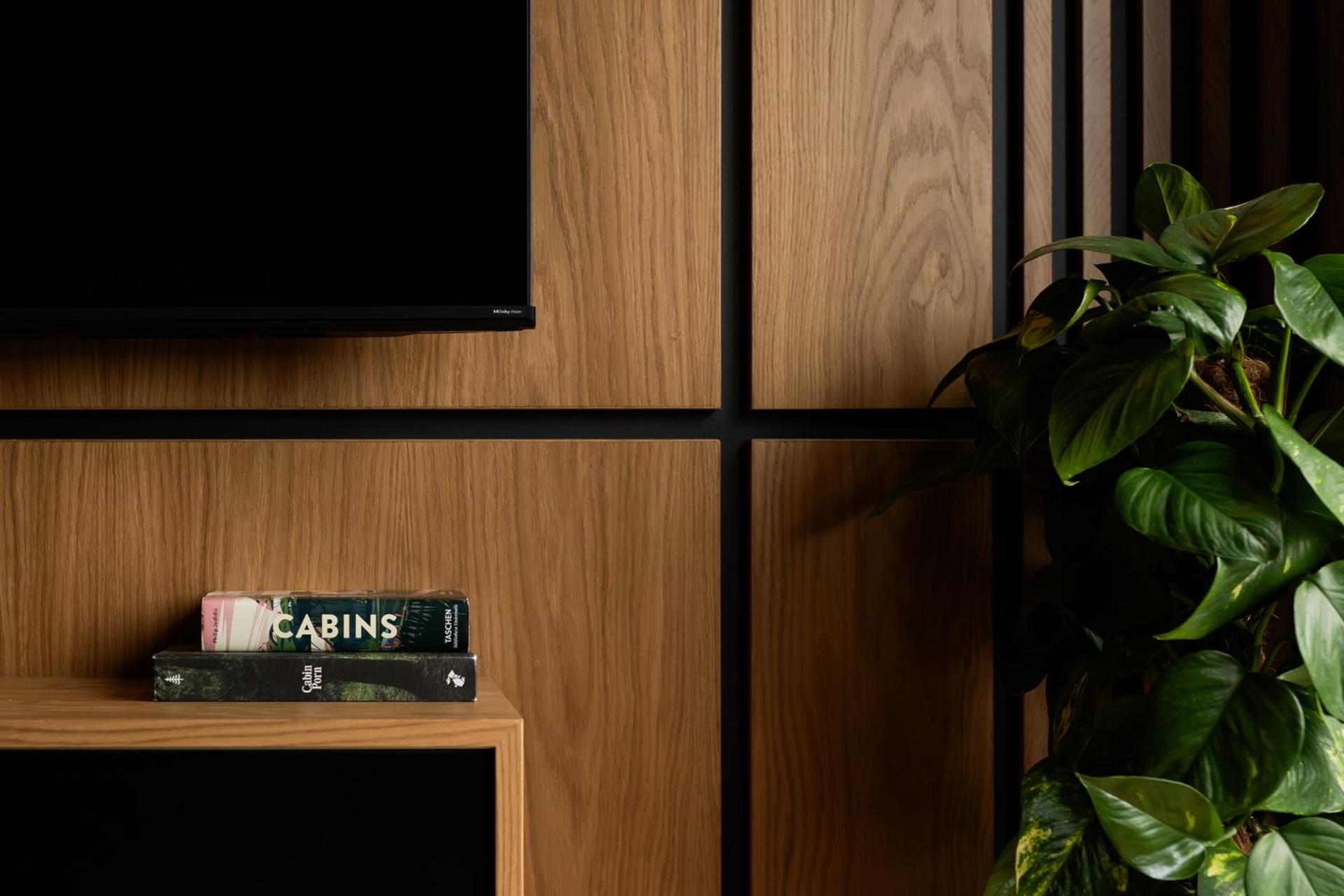 The Black Cabin Oban