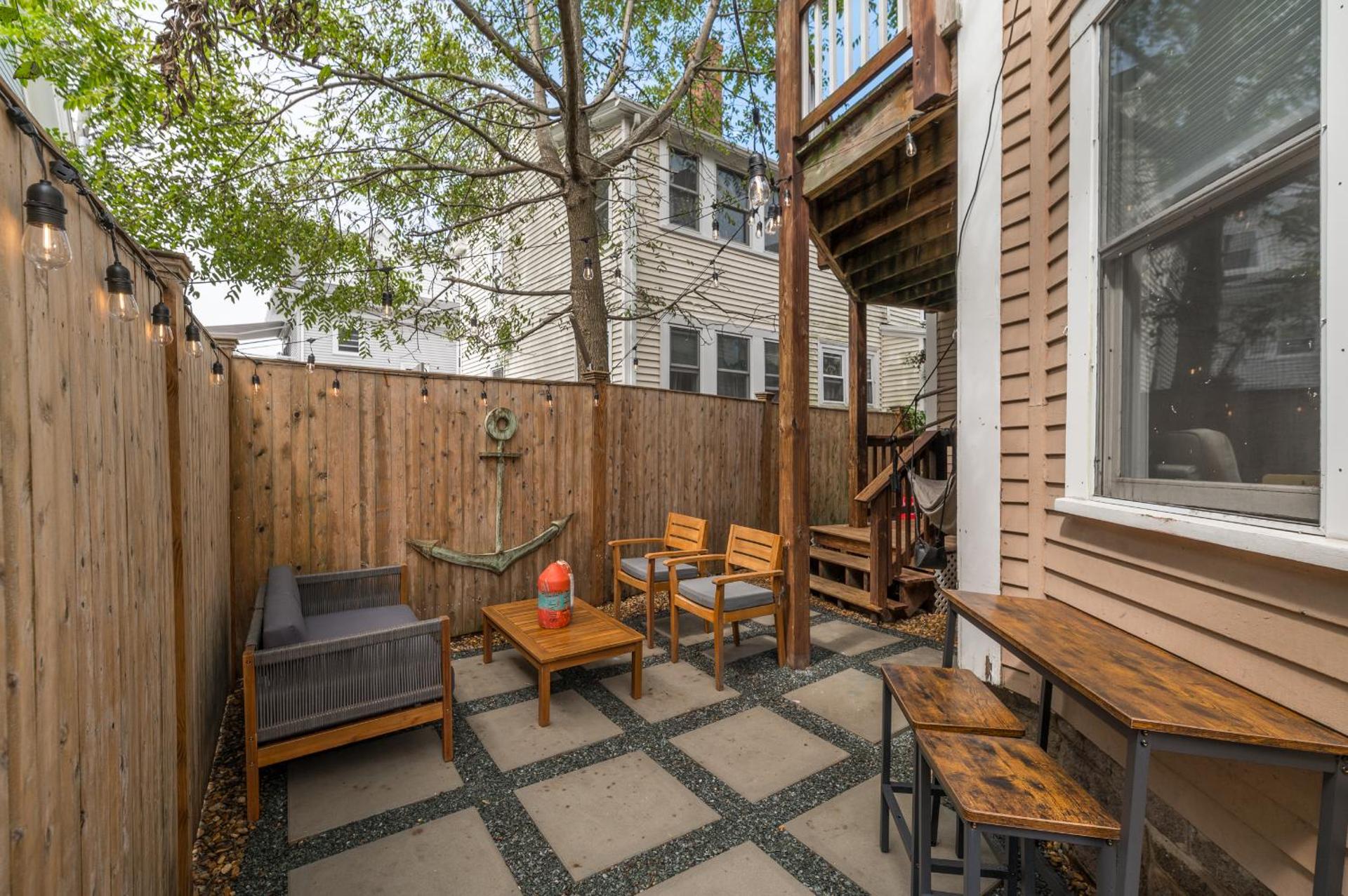 A by the Bay - Stunning Seaside Apartment