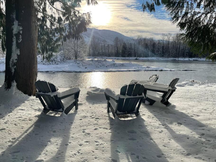 Riverfront Getaway on the Wild and Scenic