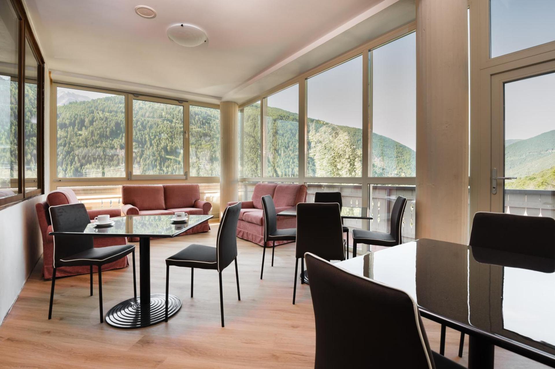 Hotel Vezza Alpine Lodge & Spa