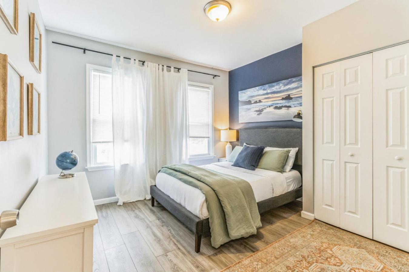 Next to Convention Center, Dave and Busters and Shops with parking