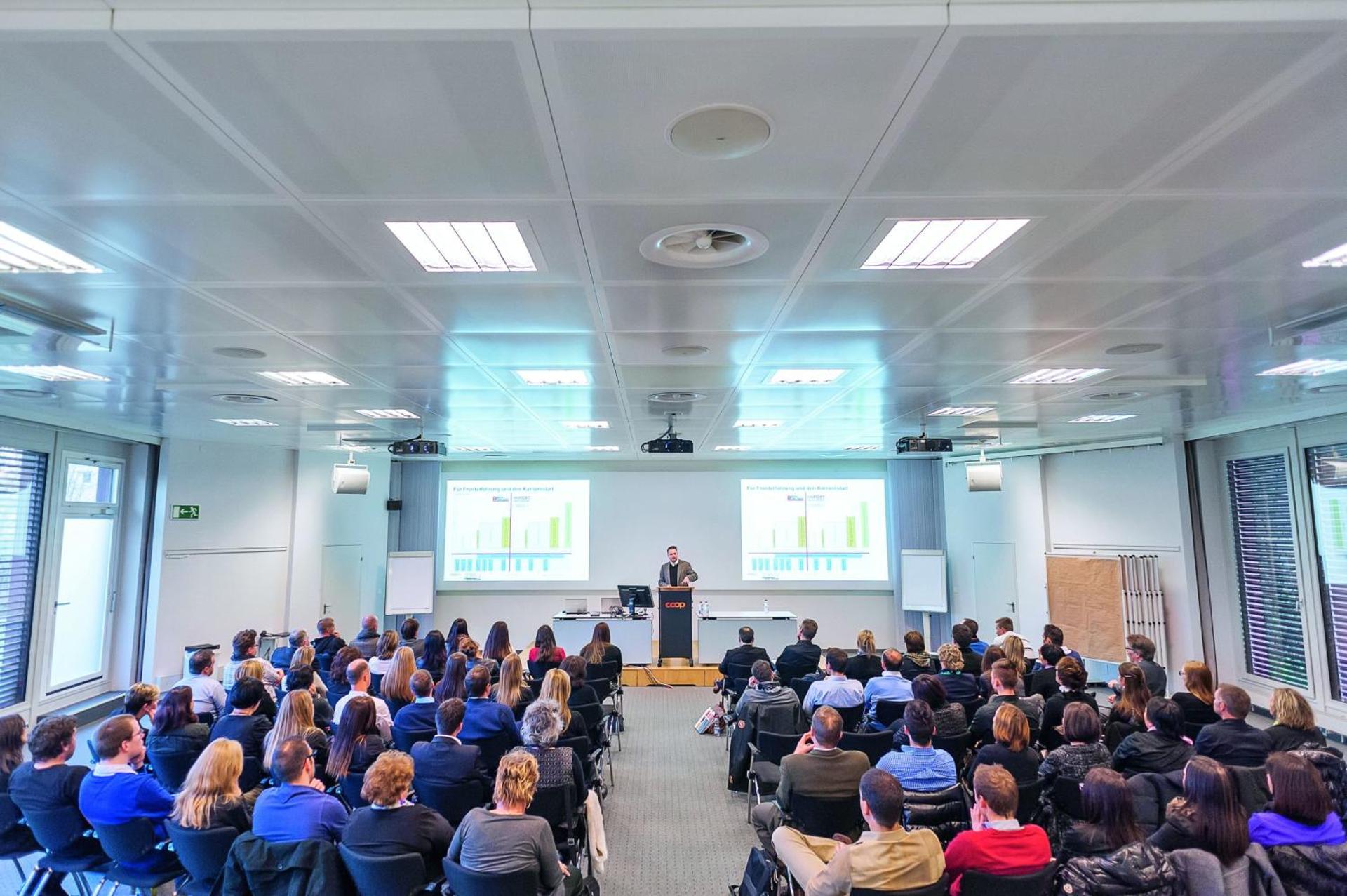 Meeting/conference room