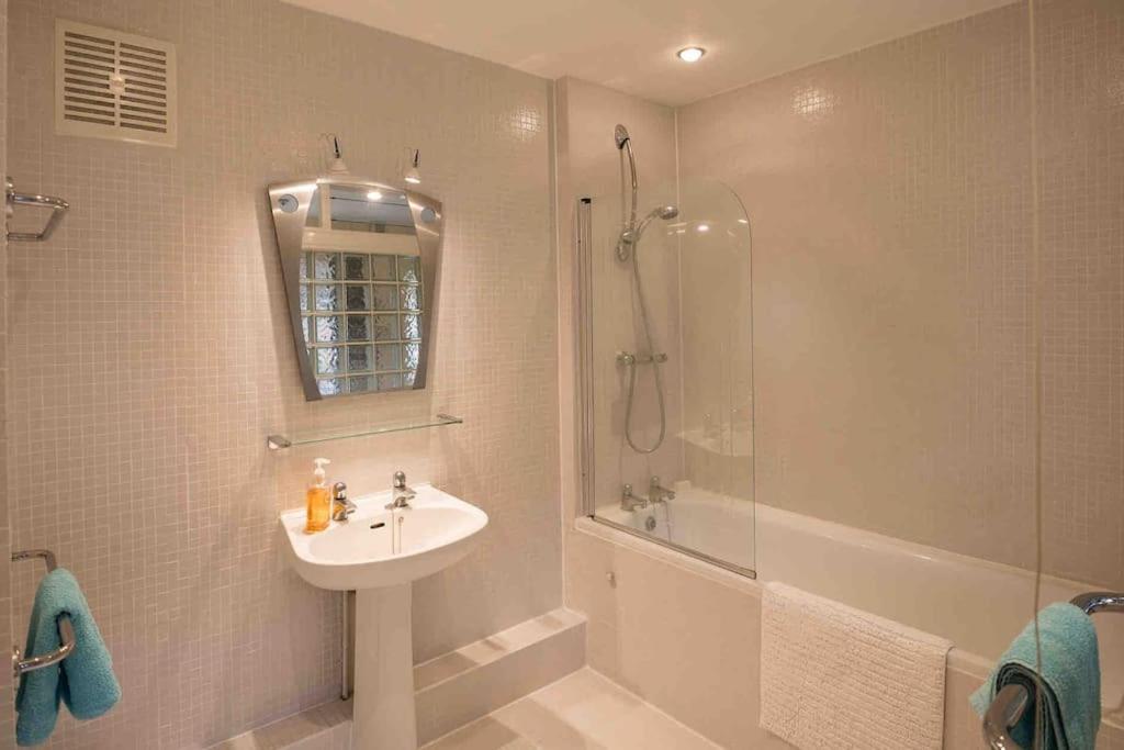 Oxfordshire Country Cottage