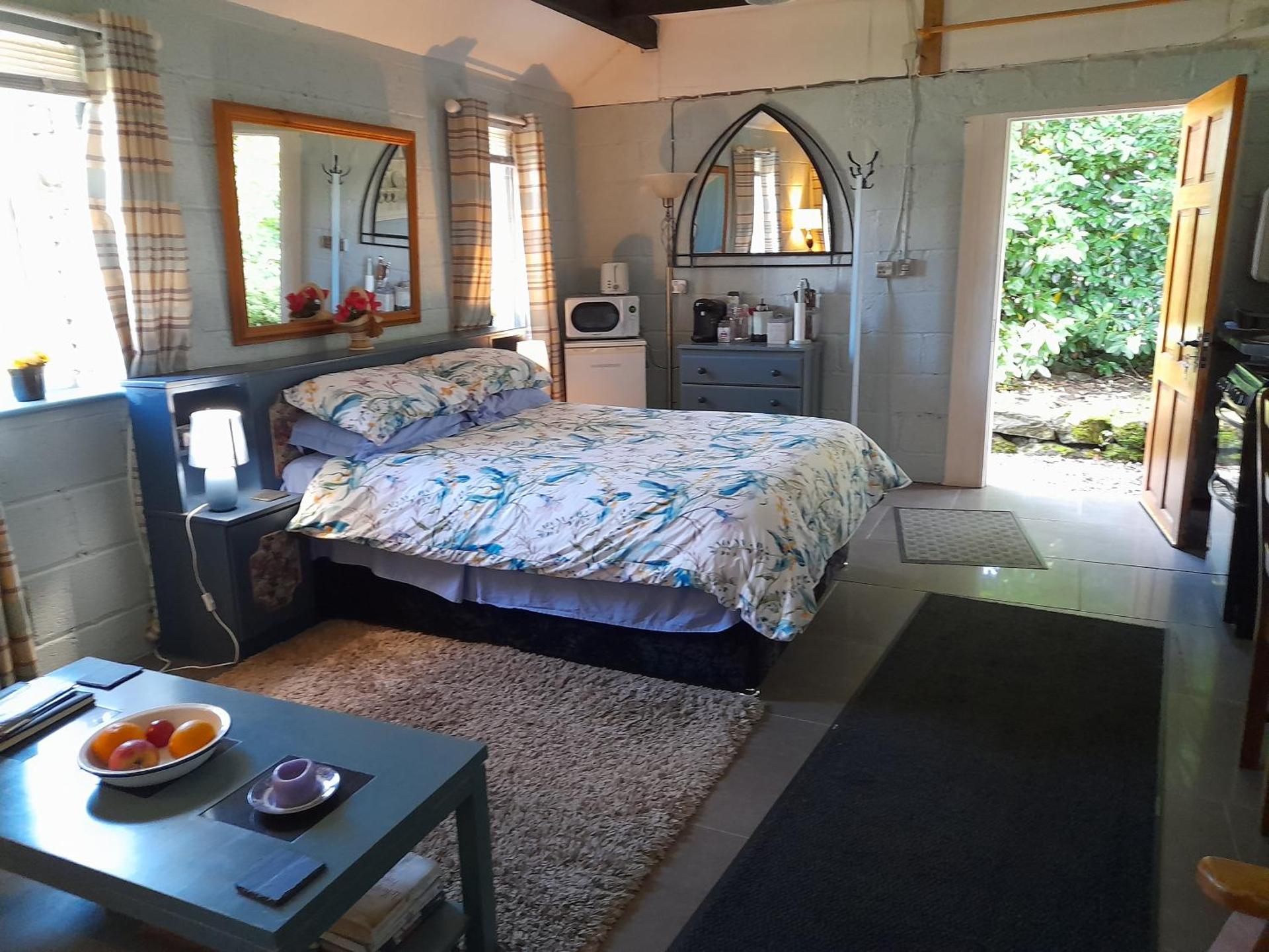 The Crossing Retreat, Barn, R95TH5C