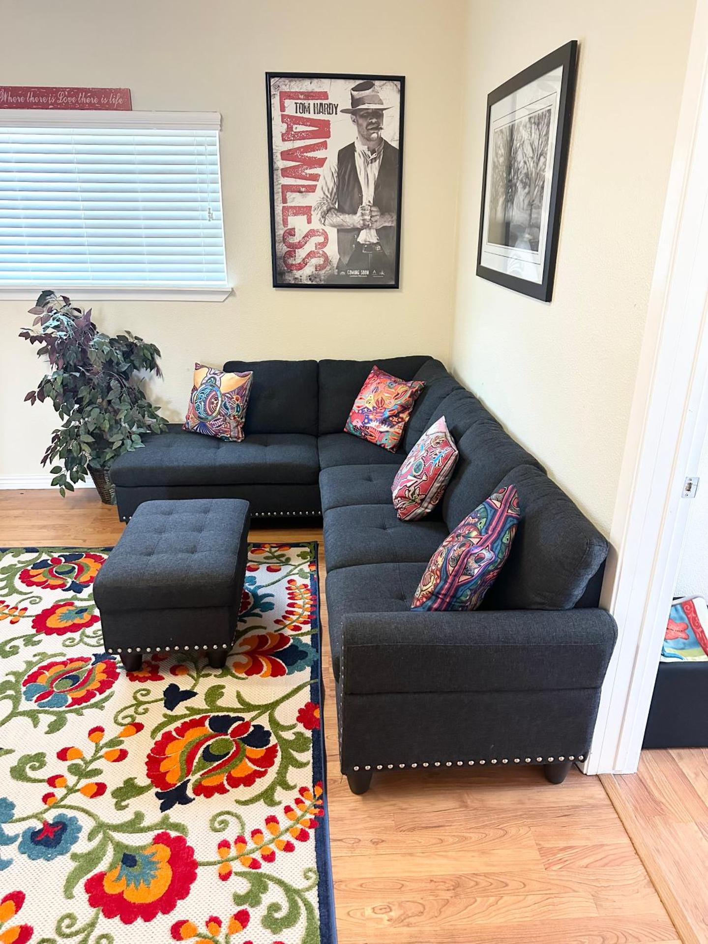 Minutes to Riverwalk, Sleeps 12, Pets Welcome!