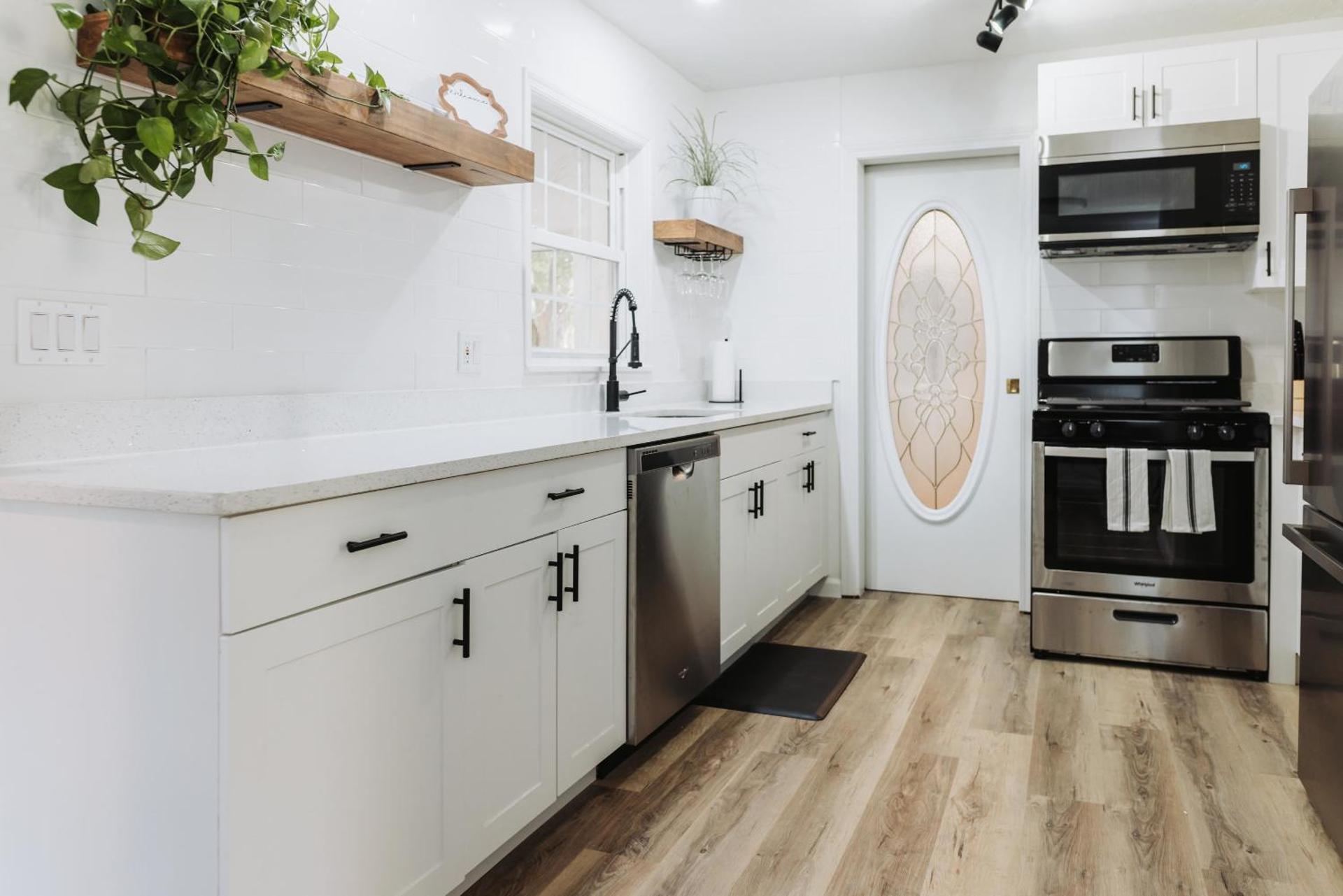 Sanctuary at the Springs - King Beds , Families