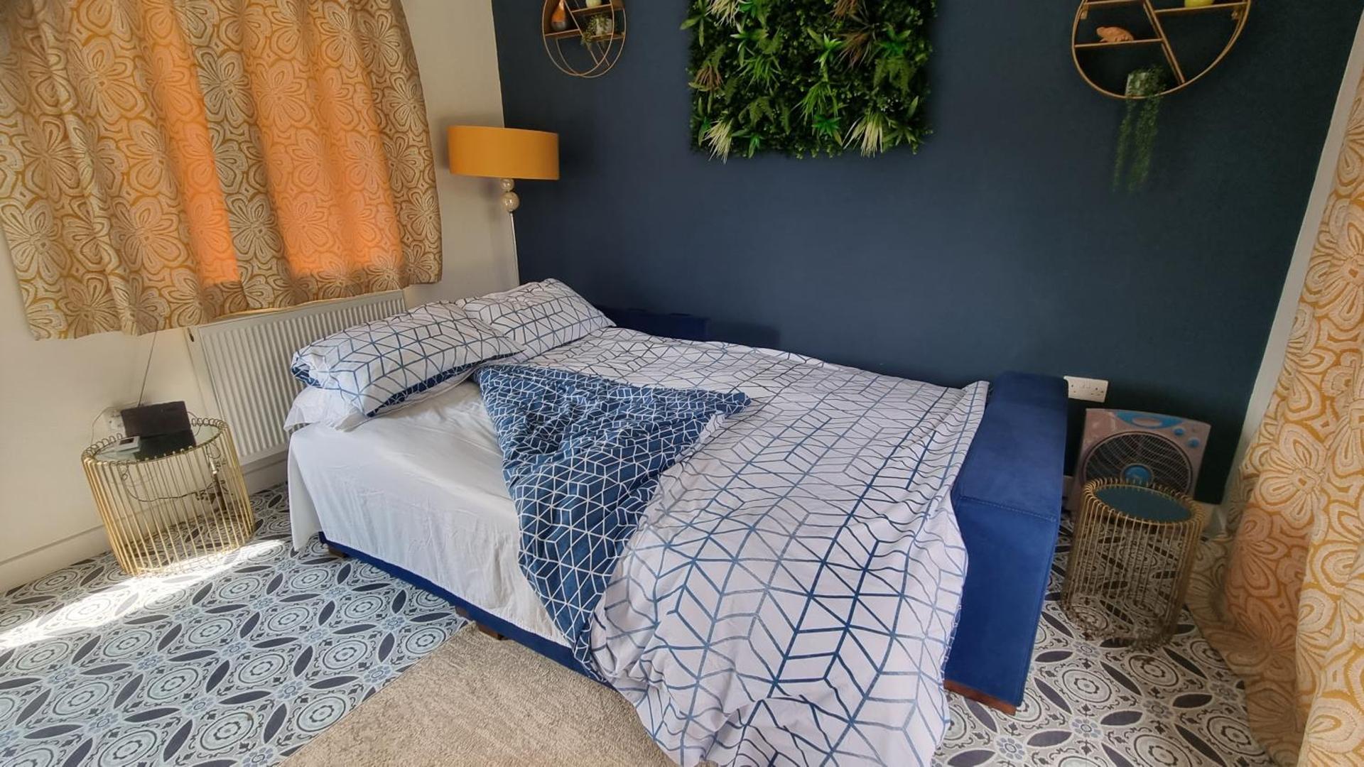 Hallegan Annexe with Private Garden and Woodland-Sofa Bed Only