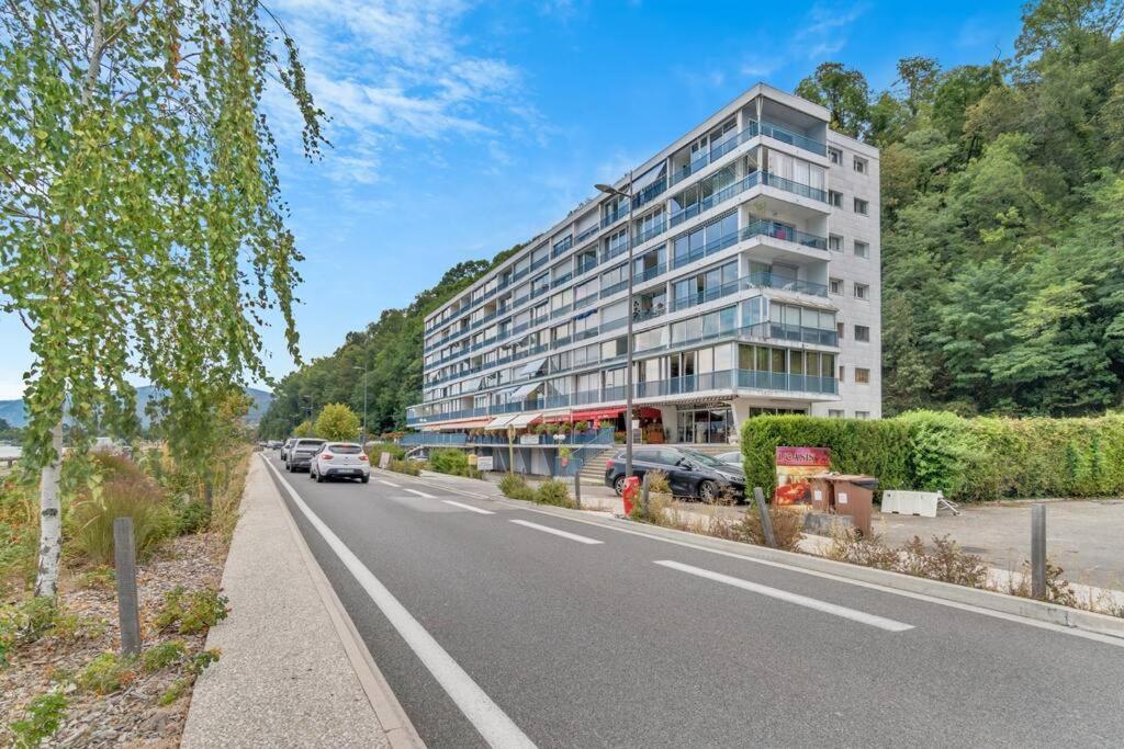 Les Pieds dans l'Eau