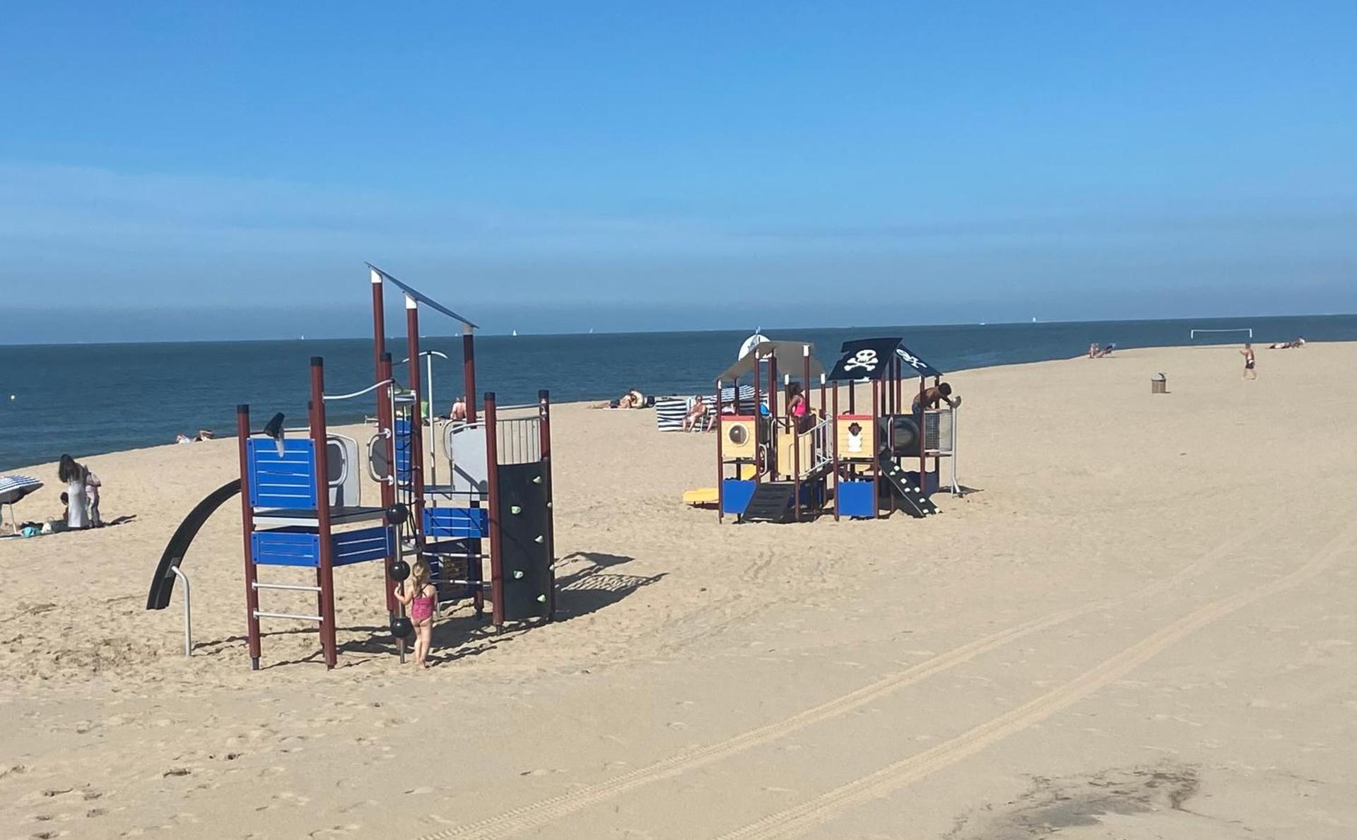 Ruim zonnig appartement op 50m van strand