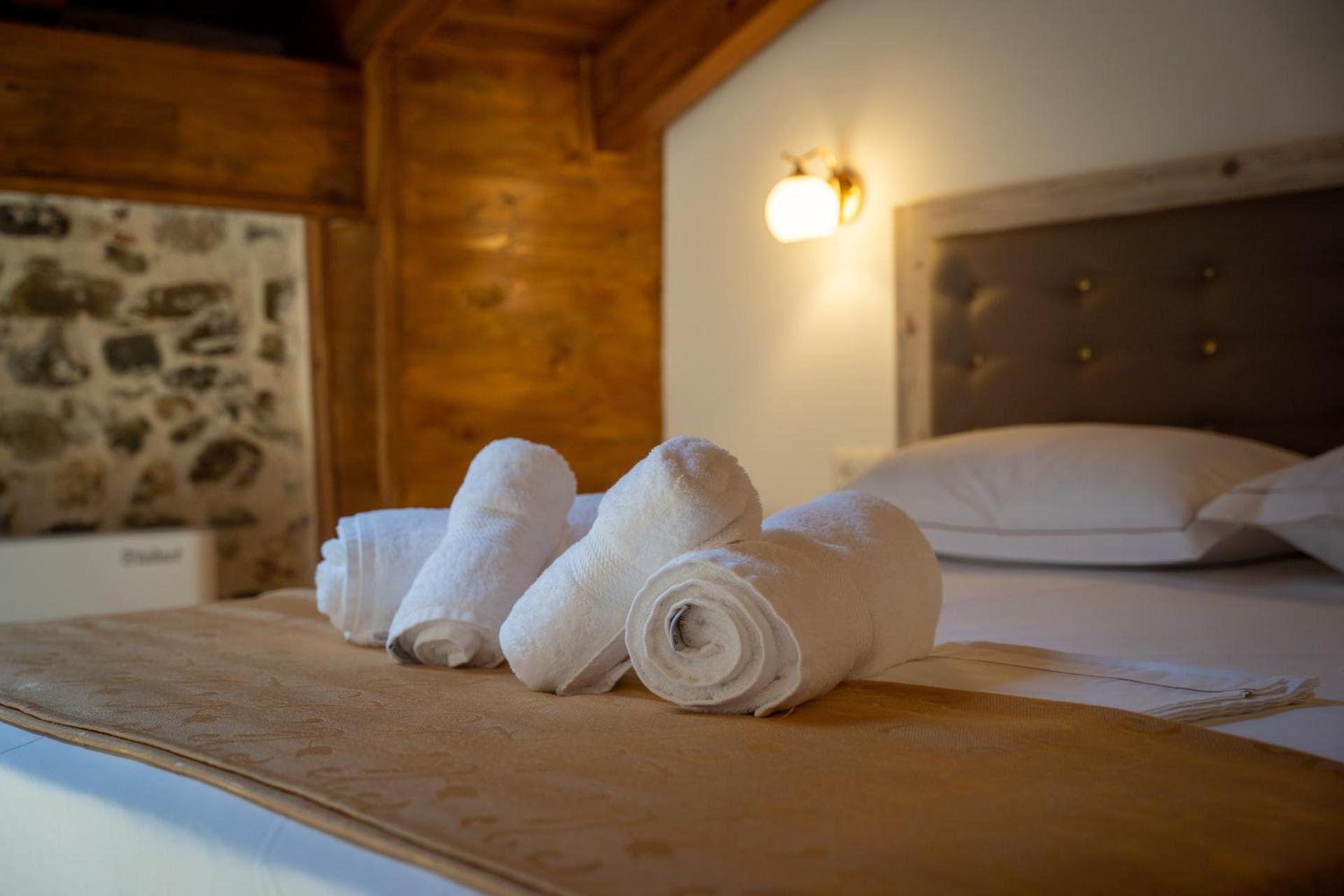 Triple Room with Private Bathroom