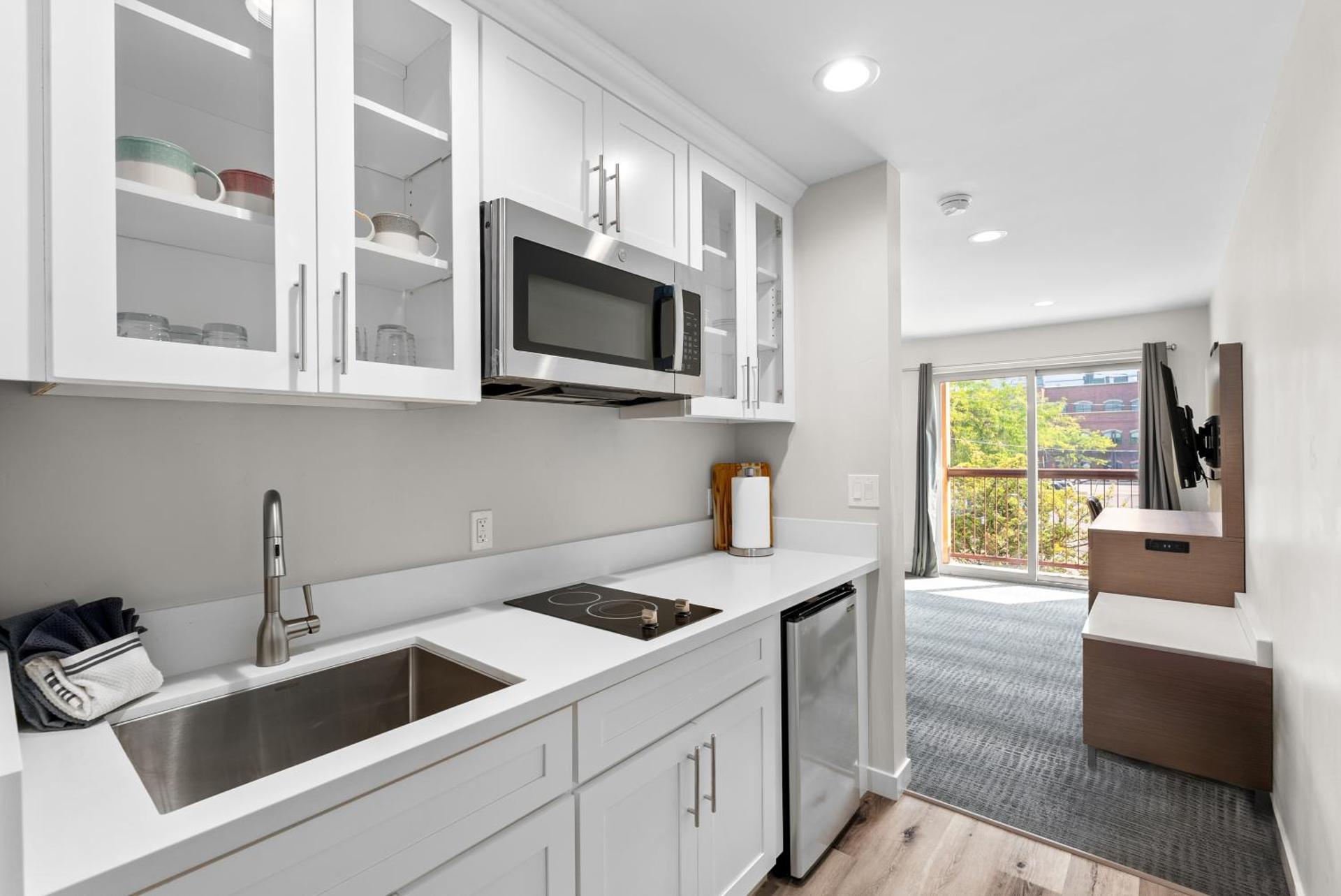 Sandpoint Hotel & Suites Downtown