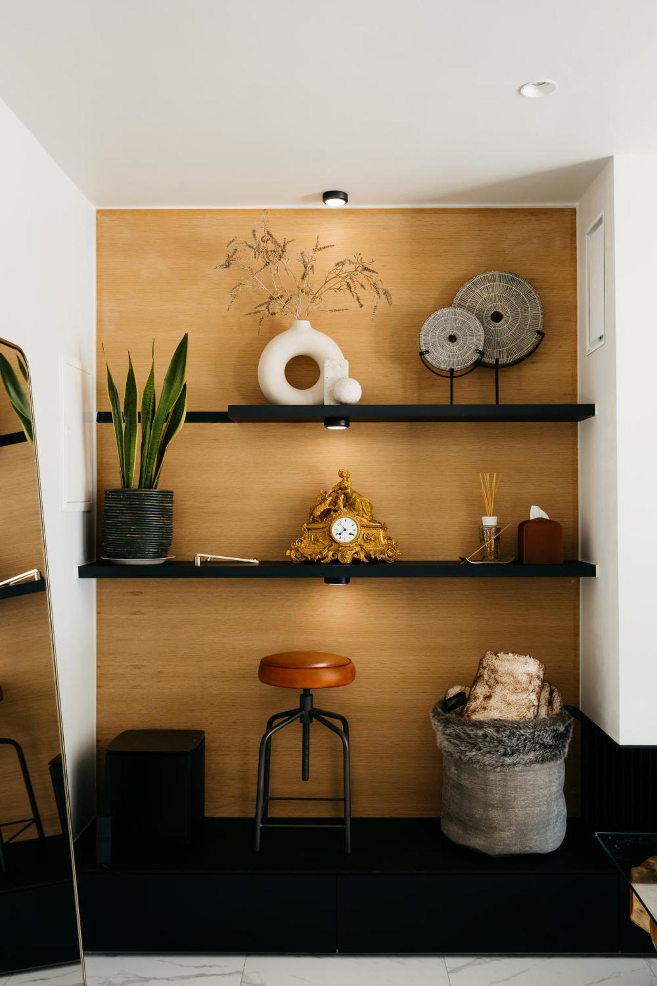 The Edgewater Suites - RIVERSIDE