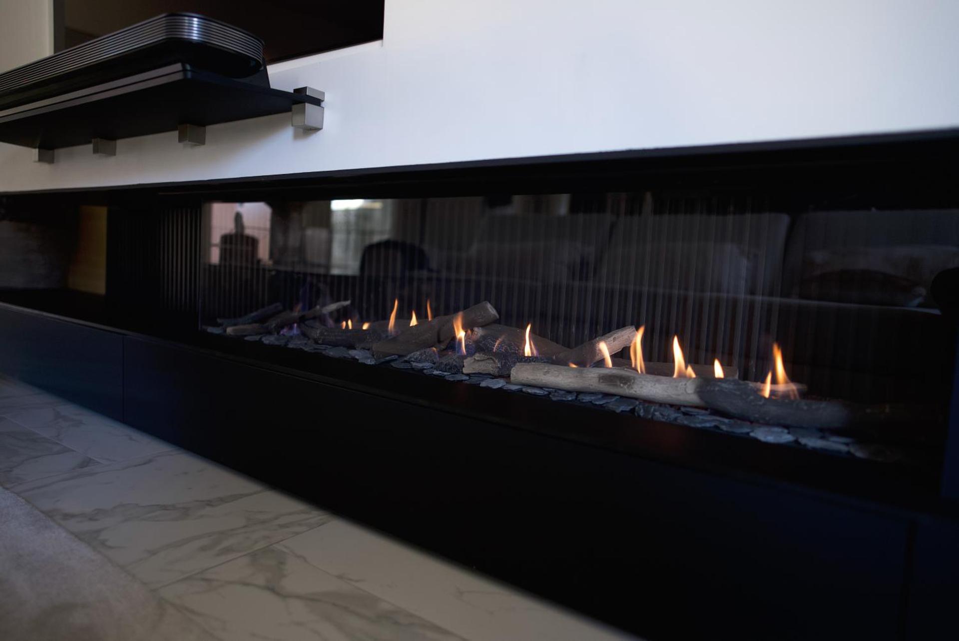 The Edgewater Suites - RIVERSIDE