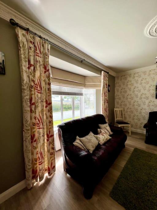 The Myles' Self-Catering Cottage - 4 Stars