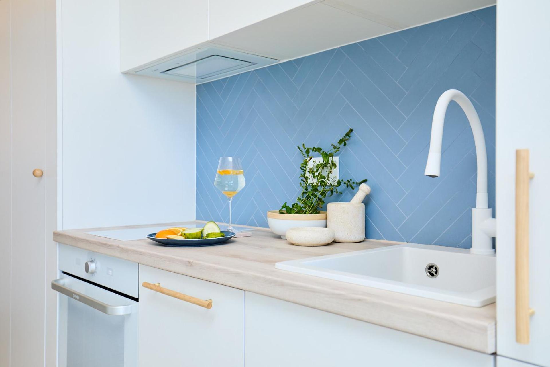 Kitchen or kitchenette