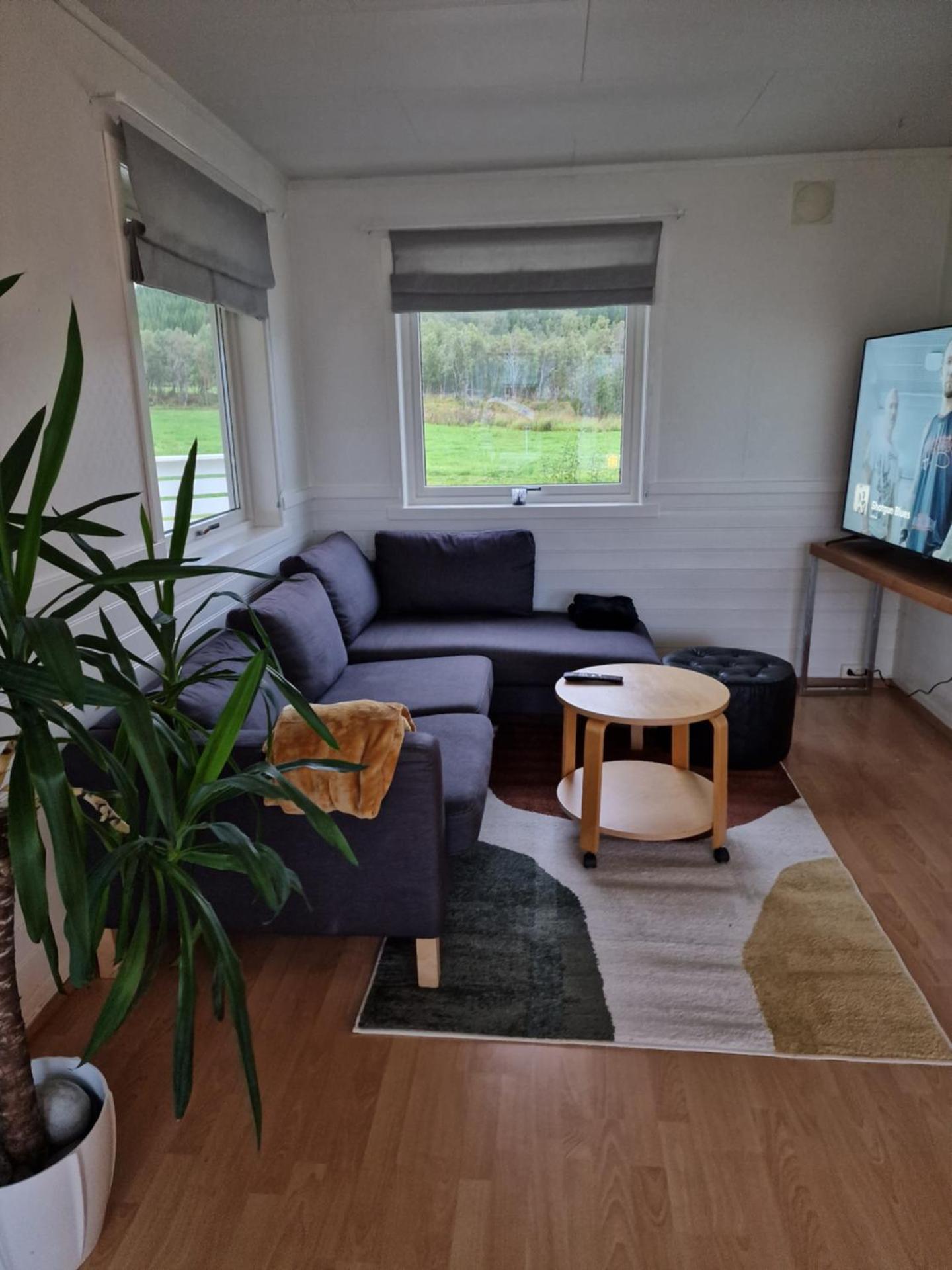 Warm and cozy cottage, Great location