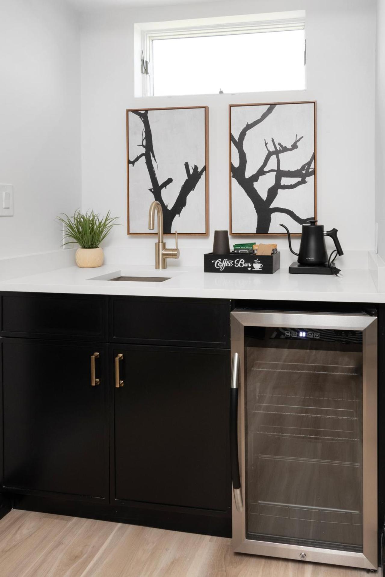 Coffee/tea facilities