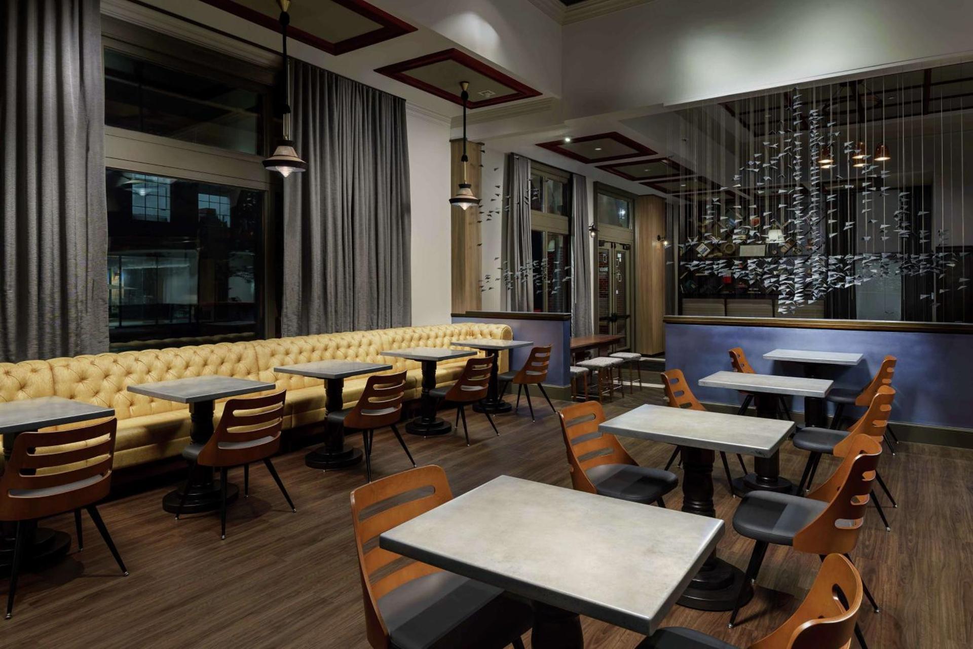 Restaurant/places to eat