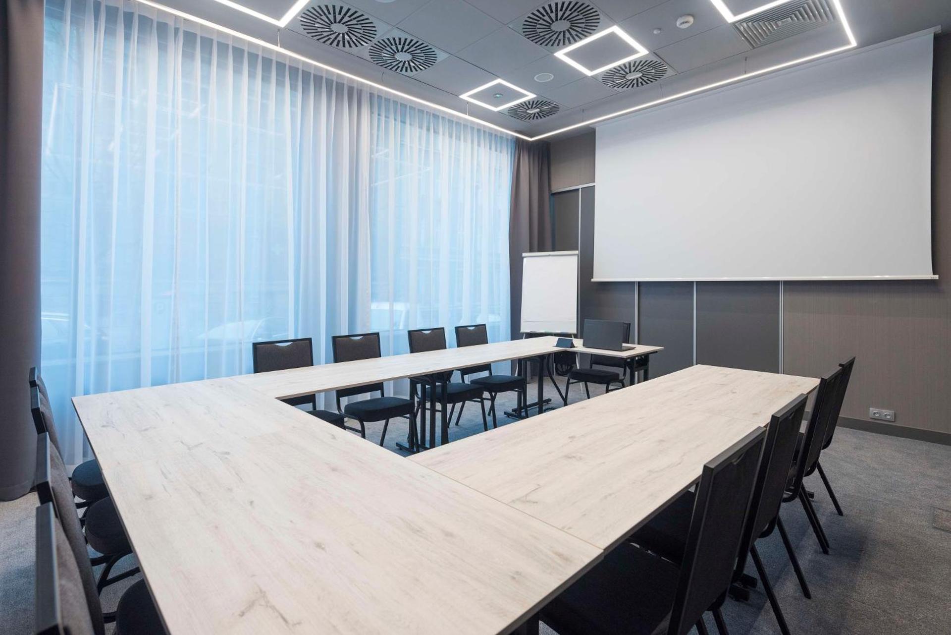 Meeting/conference room