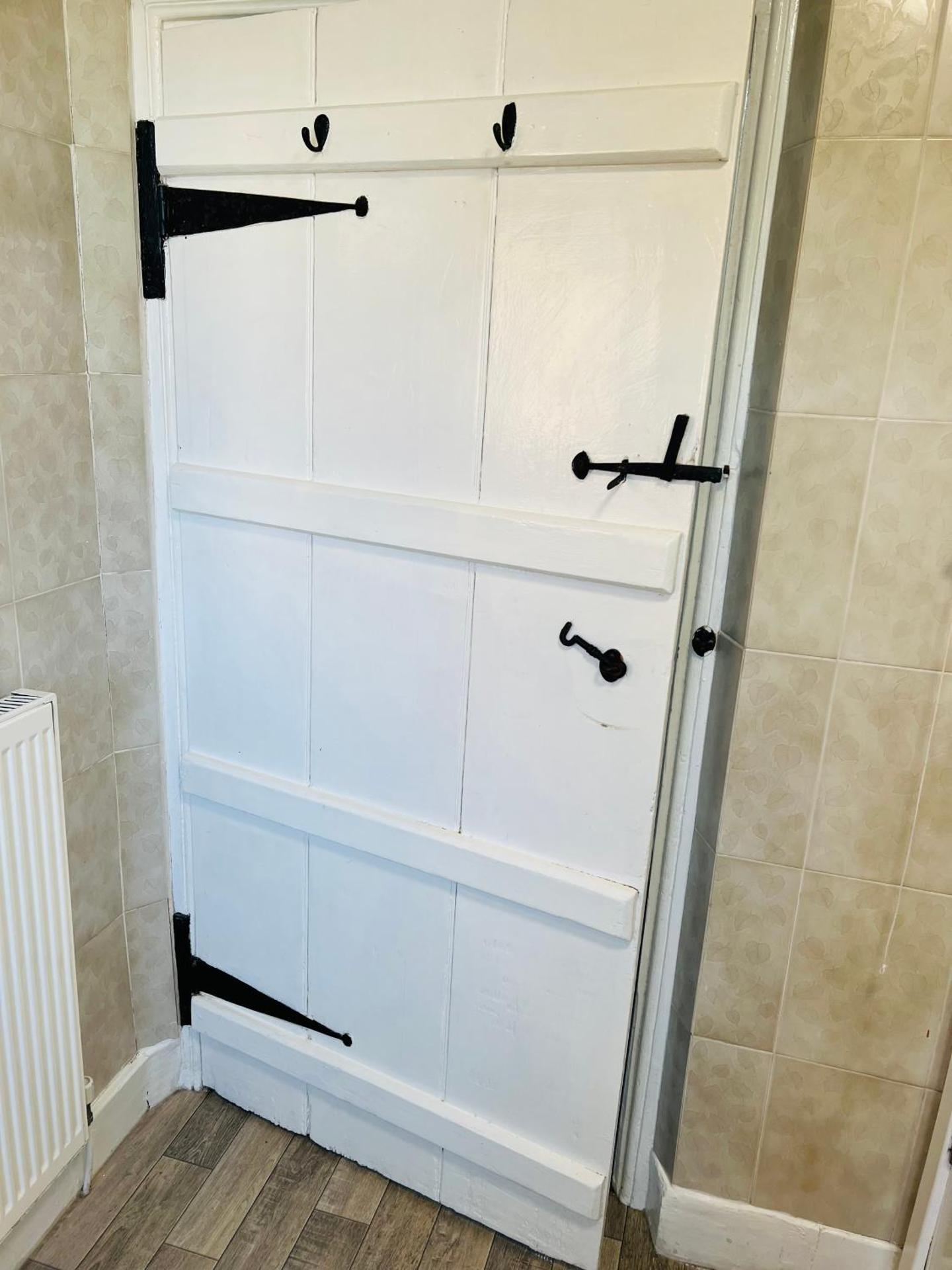 Willow Cottage - Billinge Wigan, sleeps 4 , parking and garden