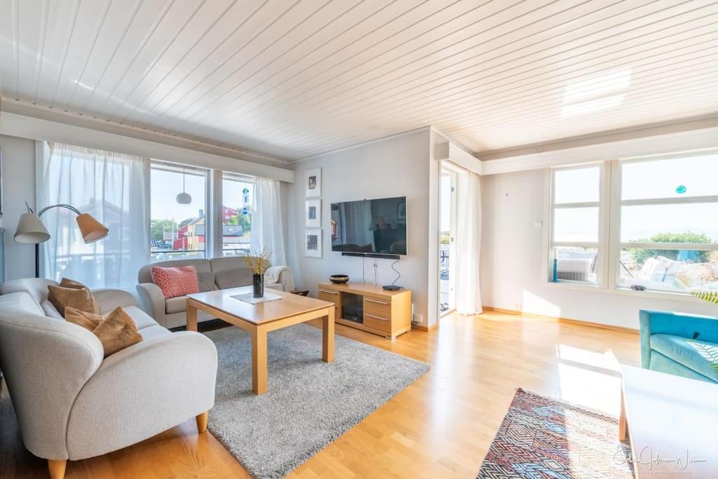 Henningsvær, Lofoten with fantastic view